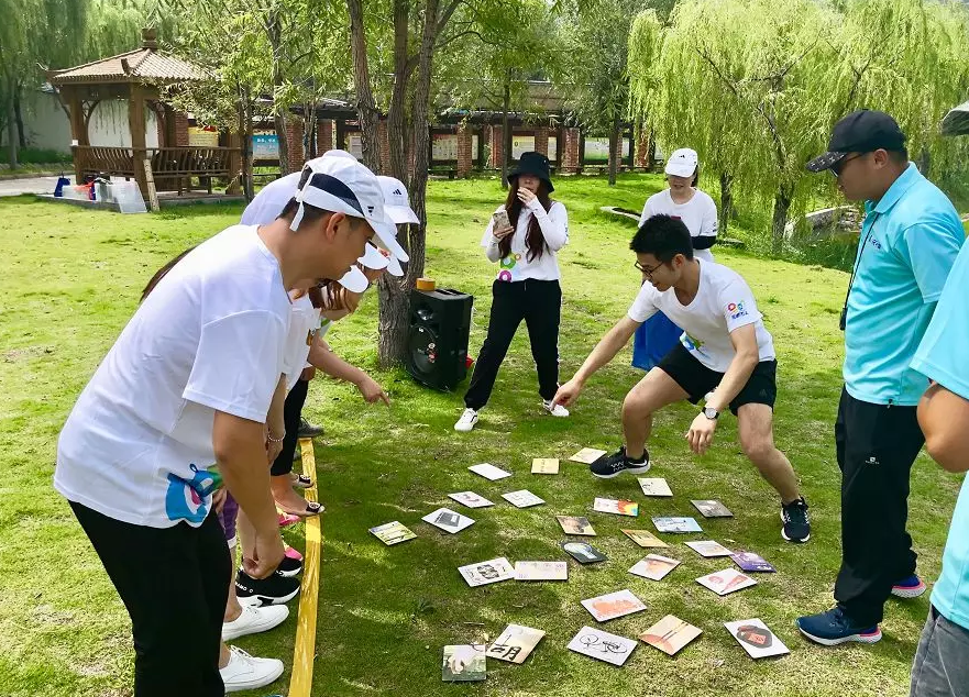 奧鵬教育青島歡樂夏日-你我攜手行學(xué)員活動(dòng)~