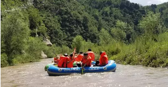 走進太行山，親水愛自然